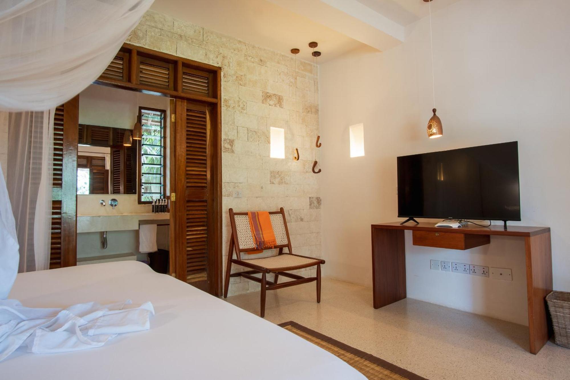 Palm Garden Eco Boutique No Kids Under 12 * Watamu