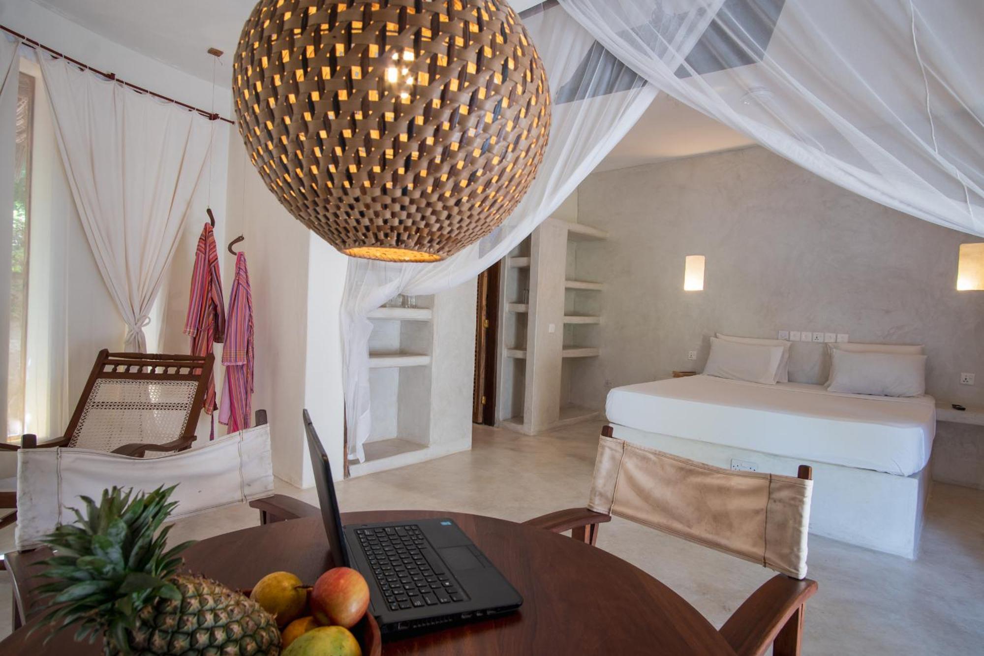 Palm Garden Eco Boutique No Kids Under 12 *