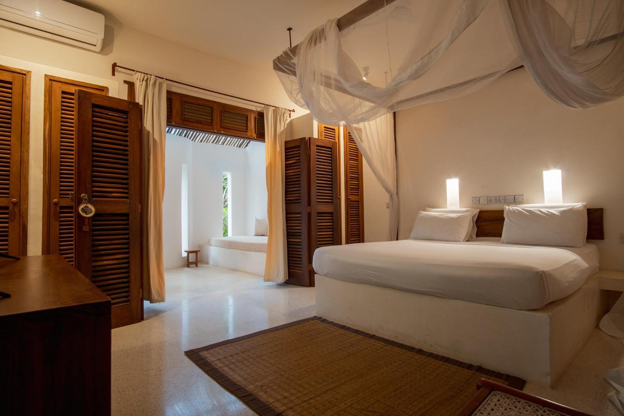 Palm Garden Eco Boutique No Kids Under 12 * Watamu